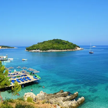 Sunset Tarraces Apartment *